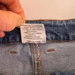 Barbie skirt 14 Barbie emblems pockets